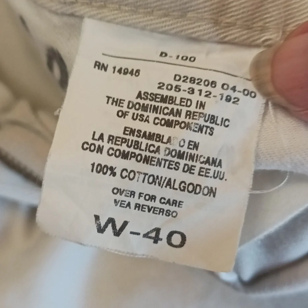🌻3 for$12🌻Men's Khaki shorts size 40